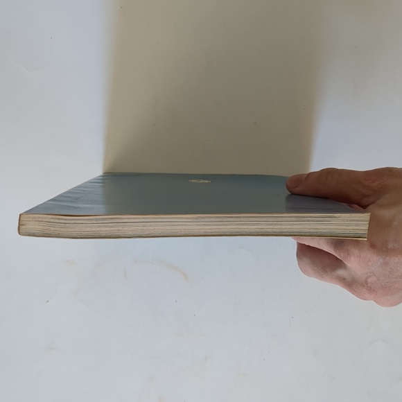 Emily Post: Meal Time Etiquette - 1963 vintage table manners guide - Picture 3 of 15